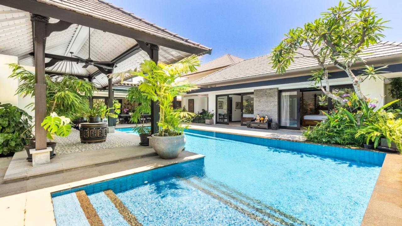 Kejora 12 Beachfront 3 Bedroom Luxe Villa Sanur  Bagian luar foto